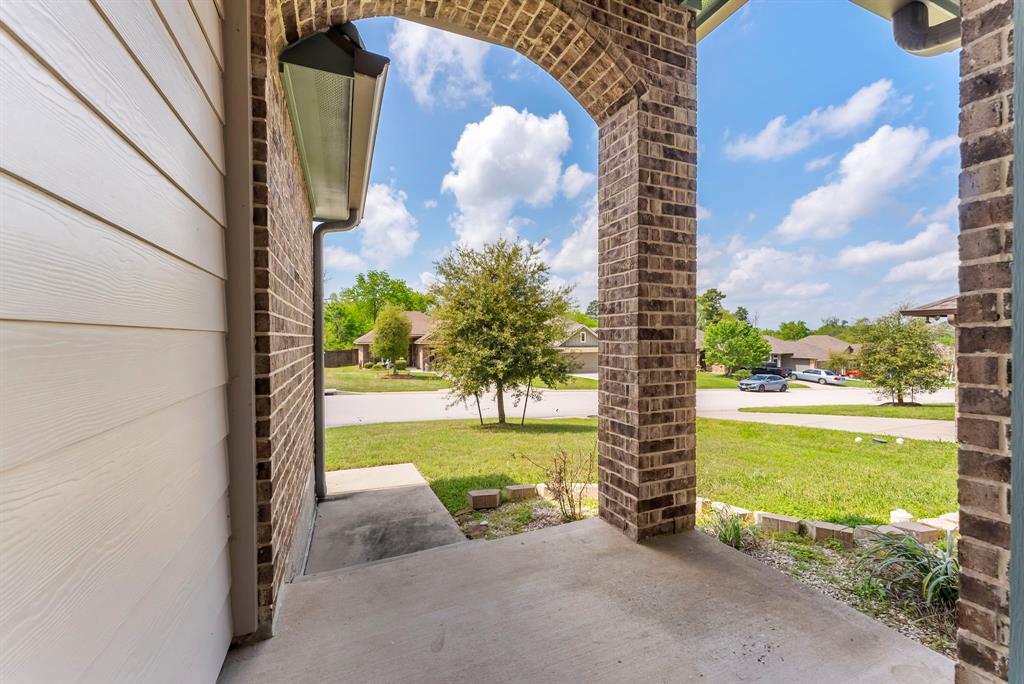 154 Doe Run Drive, Huntsville, Texas image 6