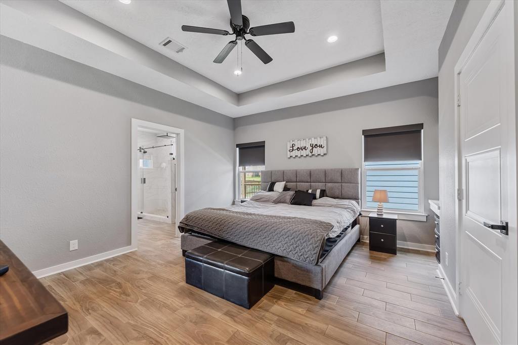 10737 S Lake Mist Lane, Willis, Texas image 15