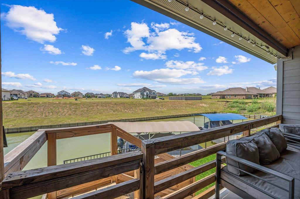 10737 S Lake Mist Lane, Willis, Texas image 29