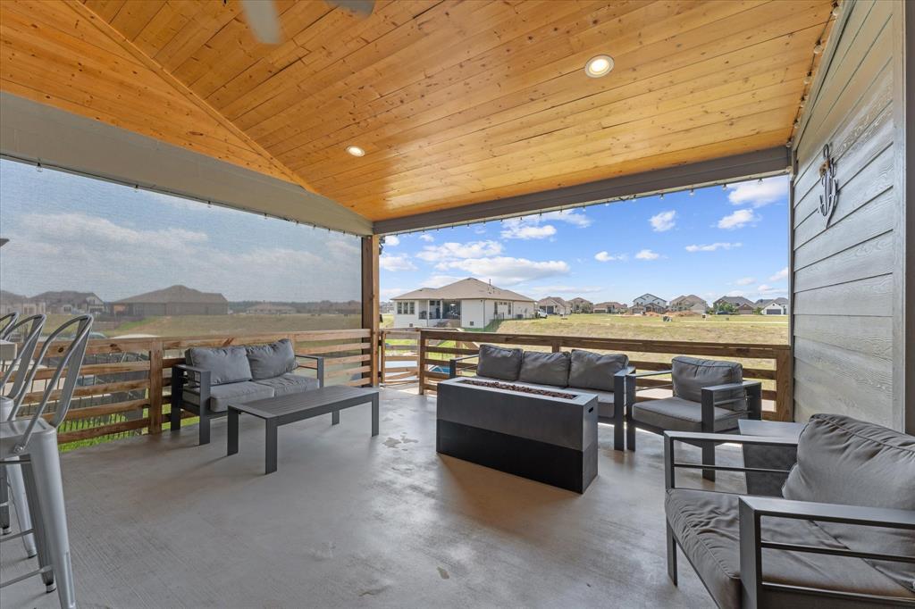 10737 S Lake Mist Lane, Willis, Texas image 26