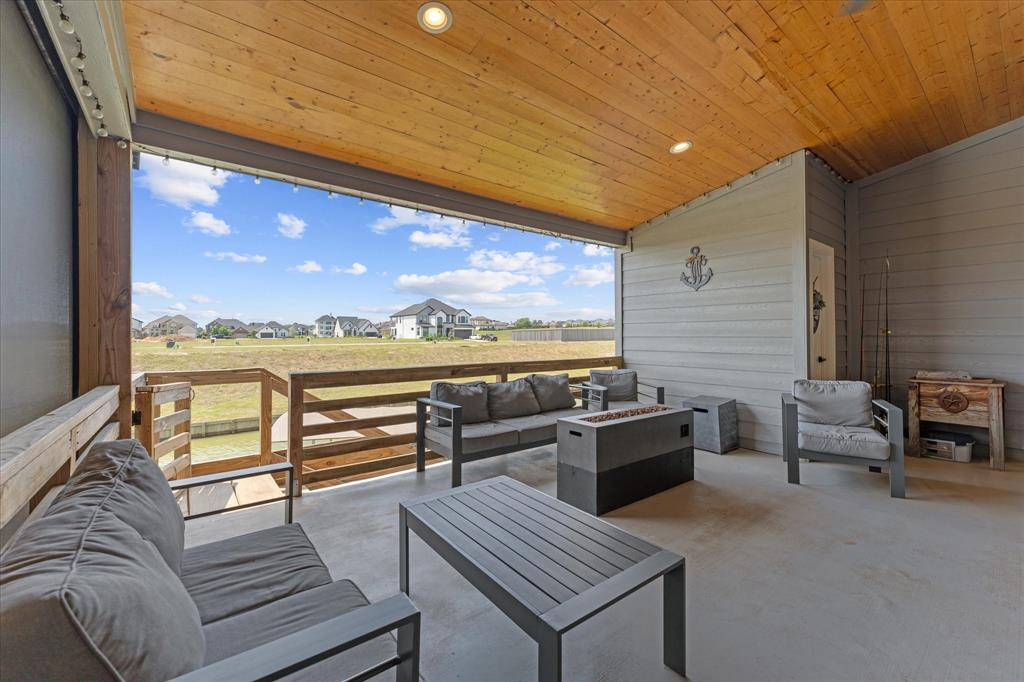 10737 S Lake Mist Lane, Willis, Texas image 28