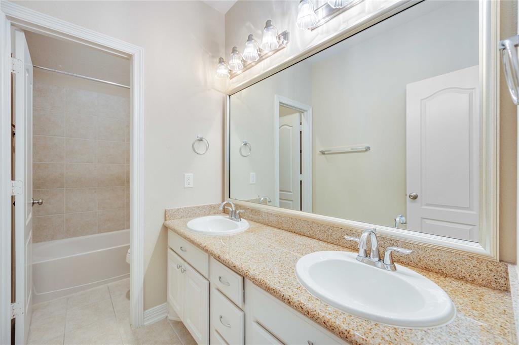28202 Rippling Brook Lane, Fulshear, Texas image 29