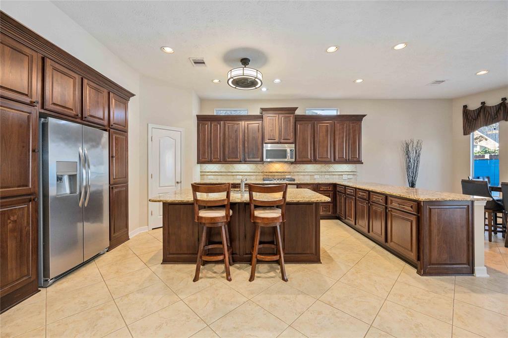 28202 Rippling Brook Lane, Fulshear, Texas image 12