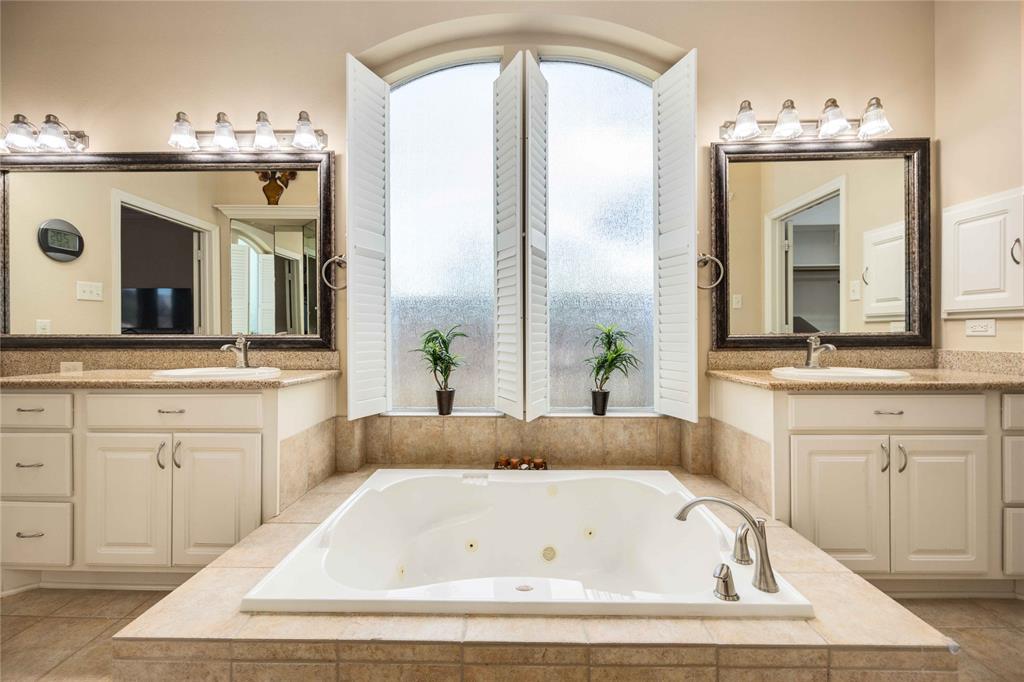 28202 Rippling Brook Lane, Fulshear, Texas image 17