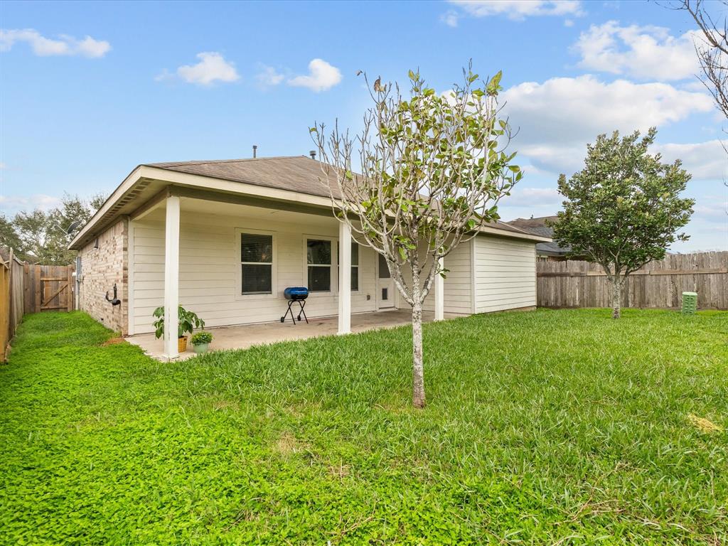 5218 La Rocco Way, Alvin, Texas image 32