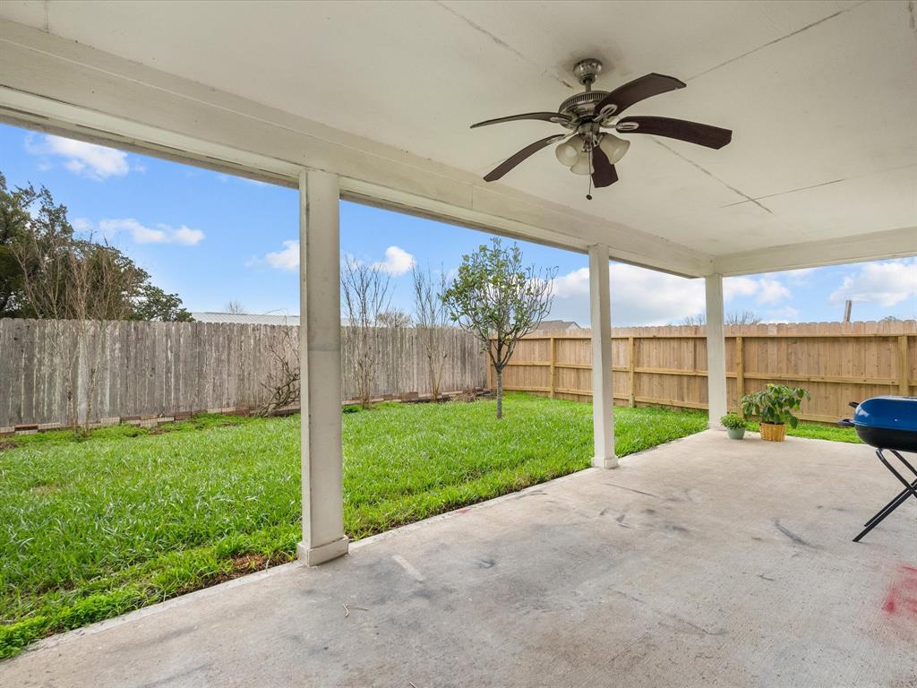 5218 La Rocco Way, Alvin, Texas image 30