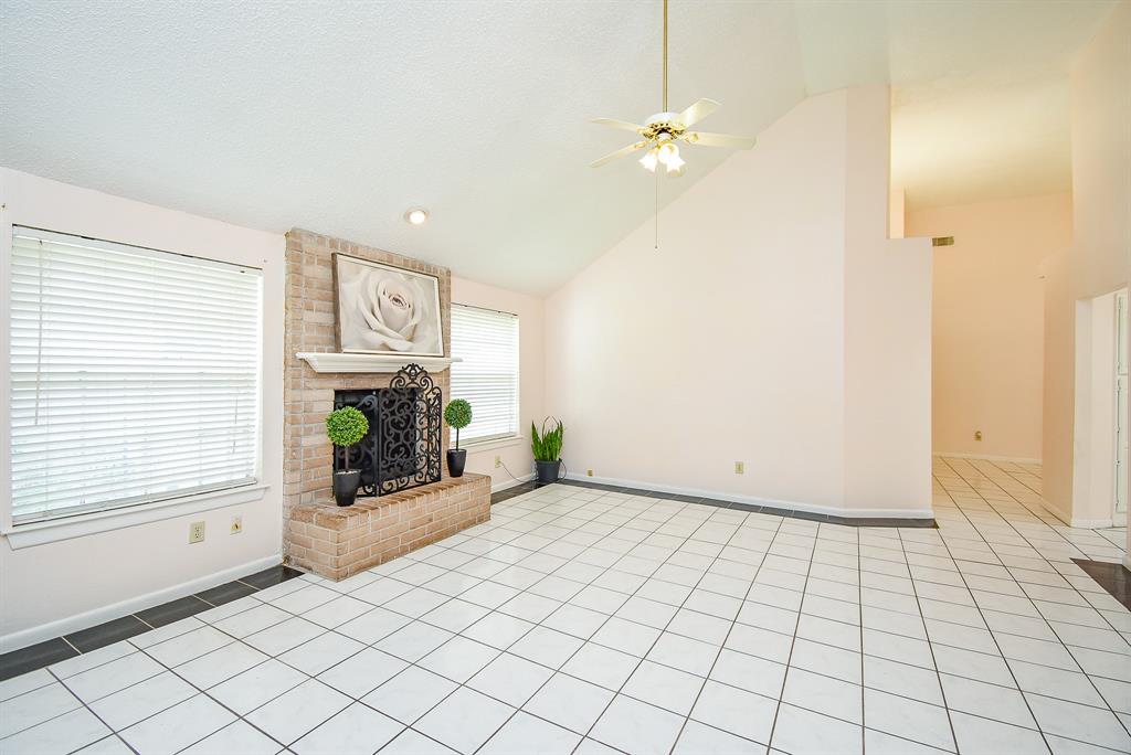 1234 Catskill Drive, Missouri City, Texas image 6