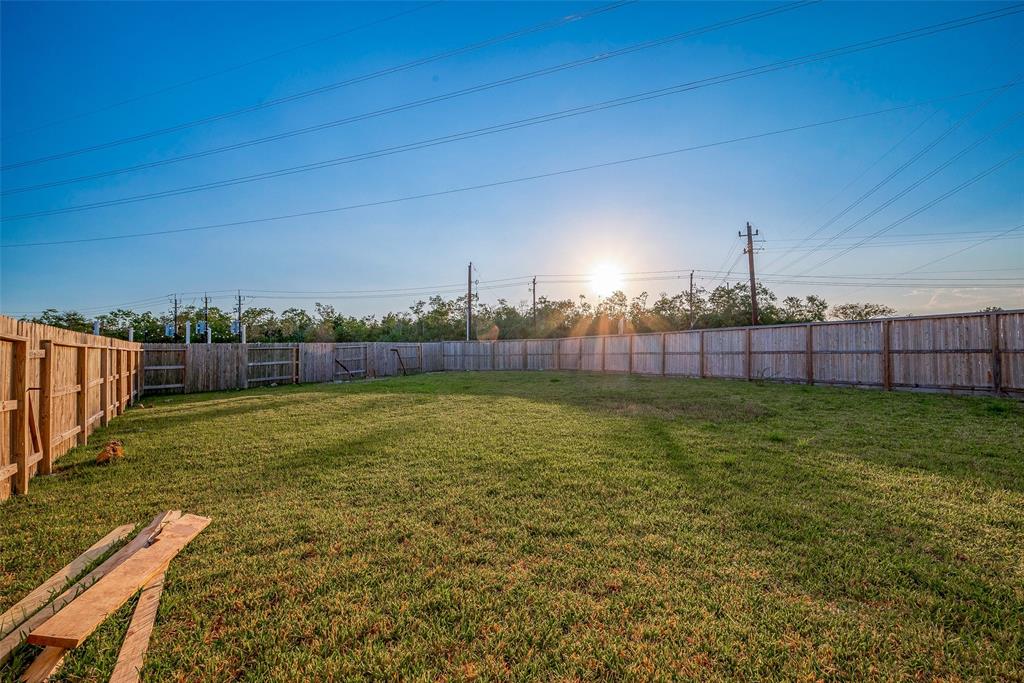 1236 Marsh Wren Court, La Marque, Texas image 40