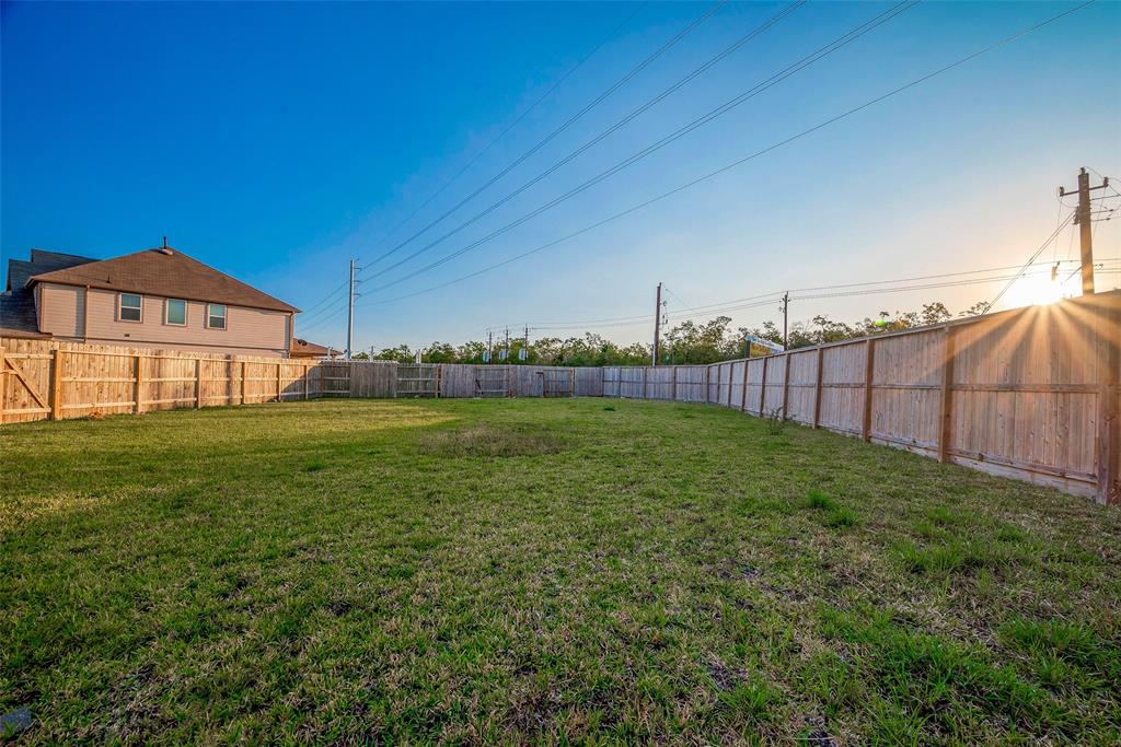 1236 Marsh Wren Court, La Marque, Texas image 43