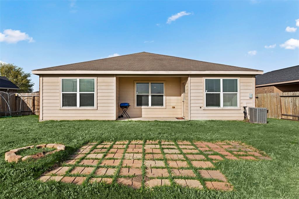 6906 Chessgate Falls Lane, Rosenberg, Texas image 23