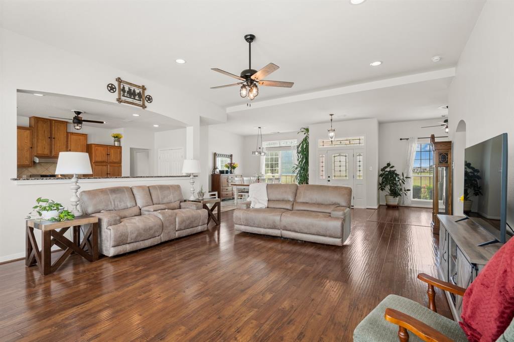 34334 Howell Road, Waller, Texas image 11