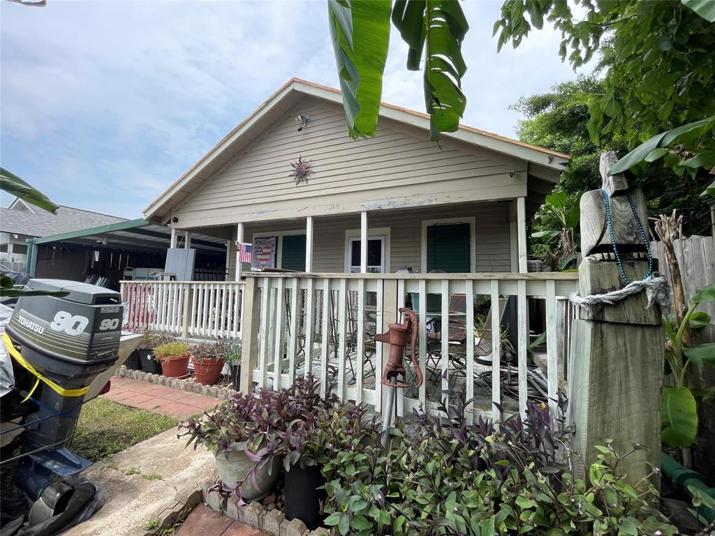 5510 Avenue R, Galveston, Texas image 1