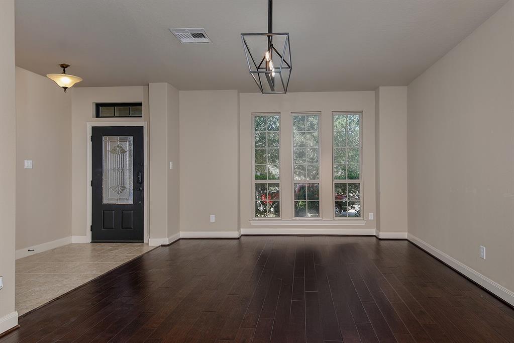 18 Cohasset Place, The Woodlands, Texas image 5