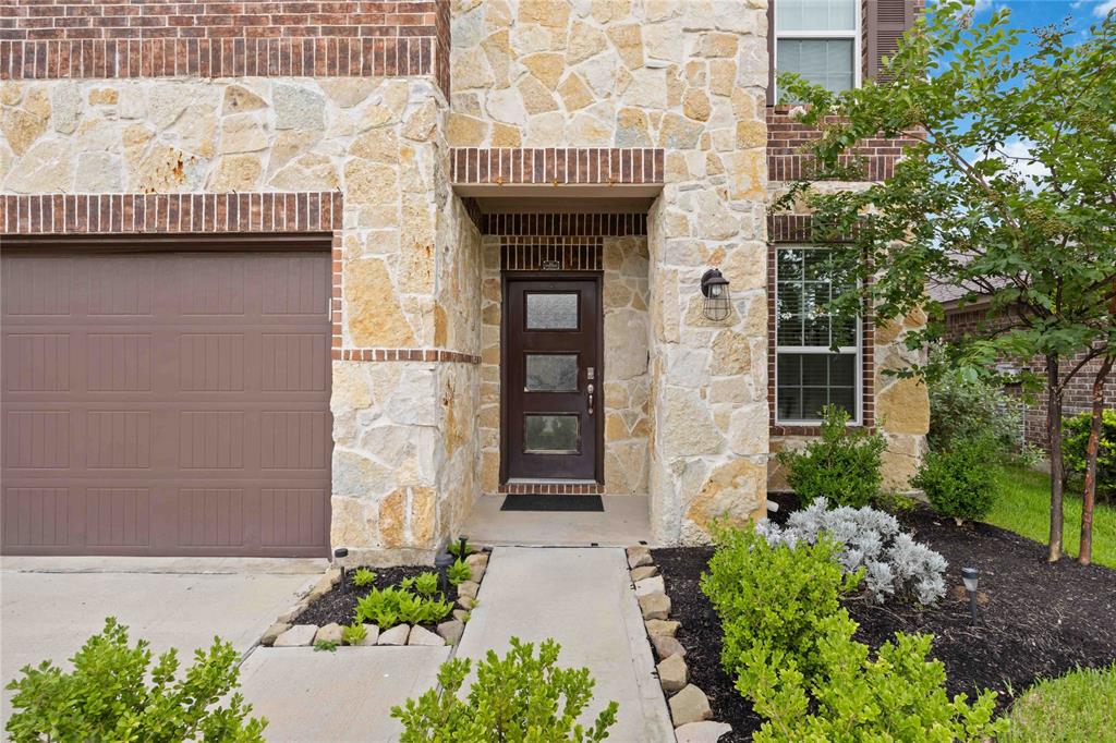 4427 Silvergrass Lane