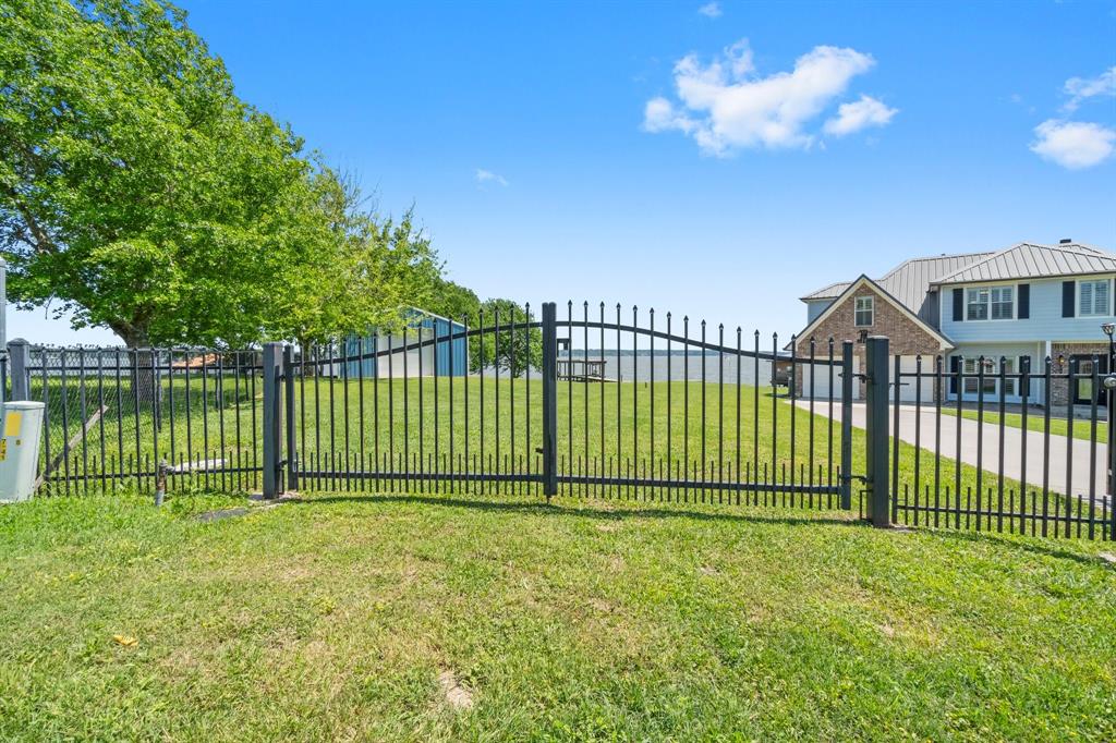 235 Vivian Road, Onalaska, Texas image 3