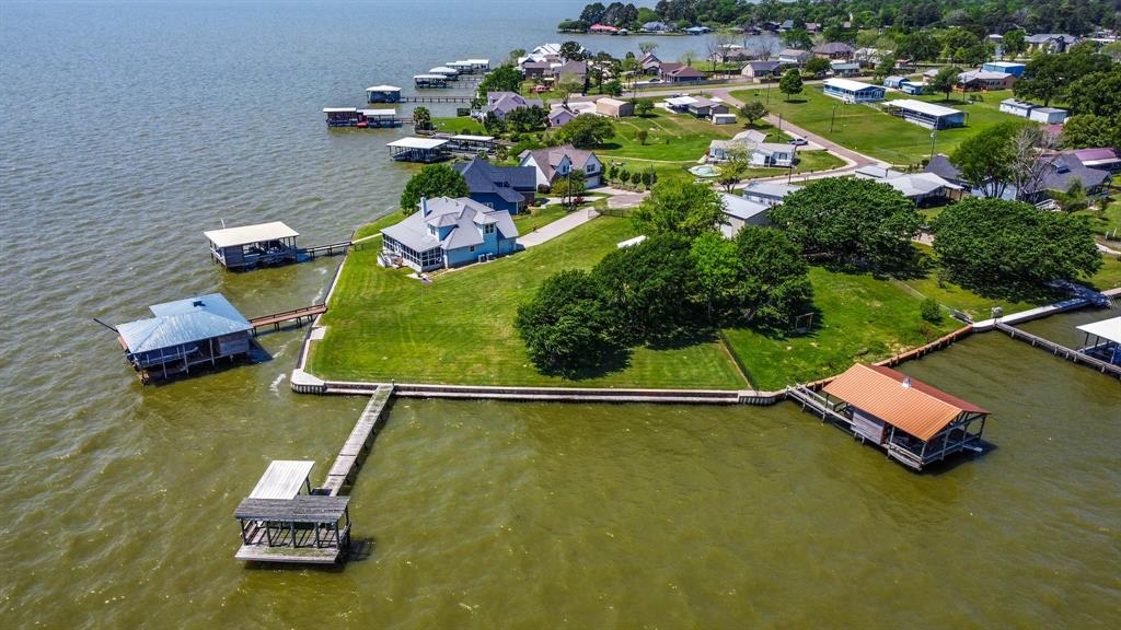 235 Vivian Road, Onalaska, Texas image 1