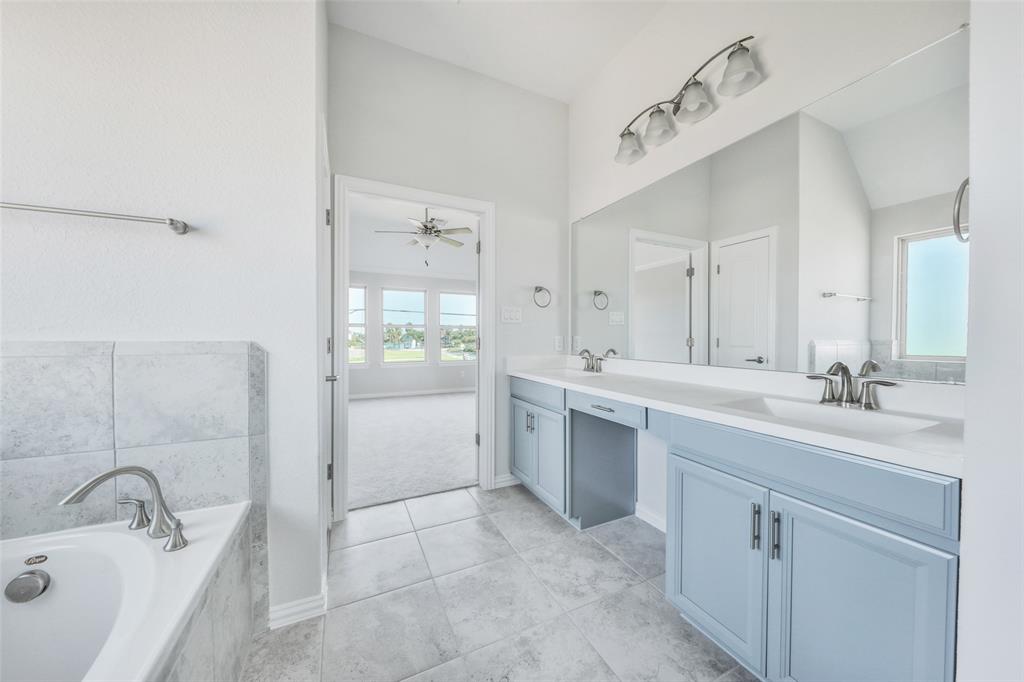 2019 Cape Cod Court, Sugar Land, Texas image 11