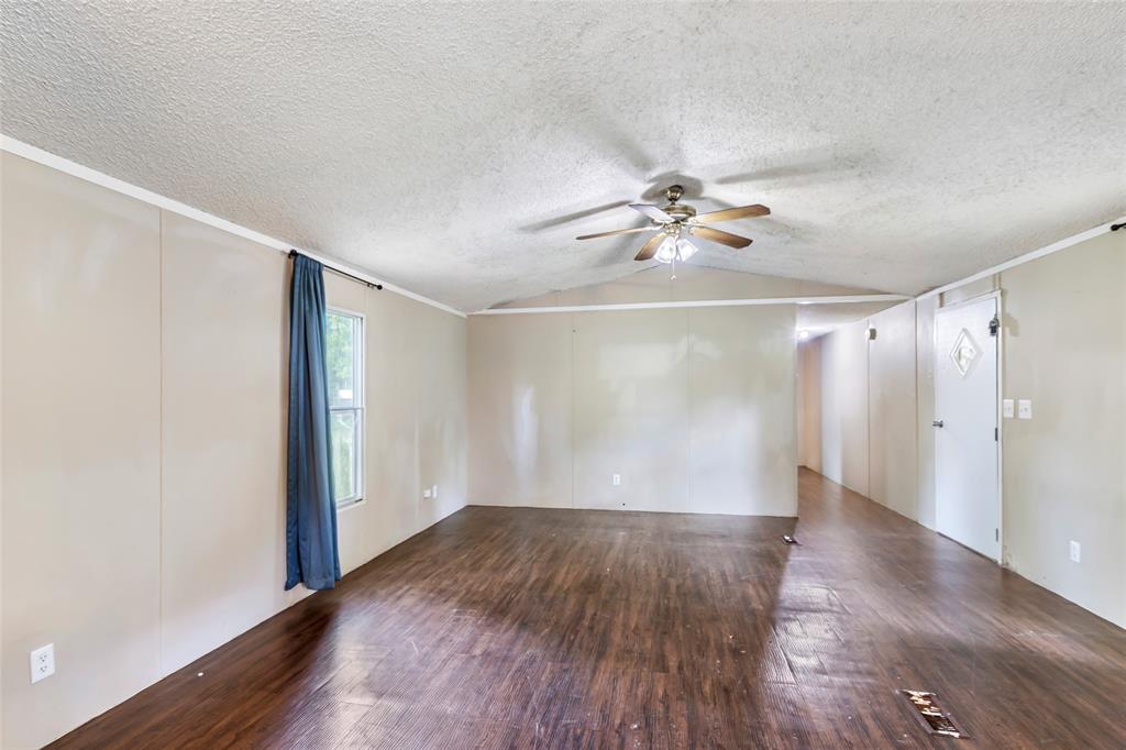19355 Forest Lane Circle, New Caney, Texas image 11
