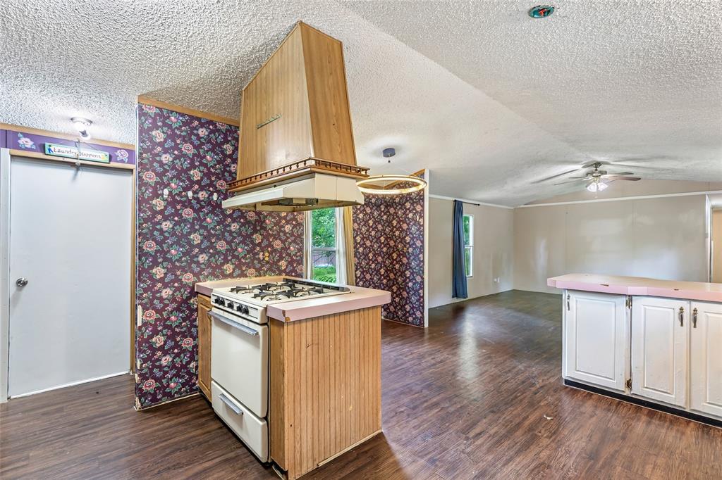19355 Forest Lane Circle, New Caney, Texas image 14