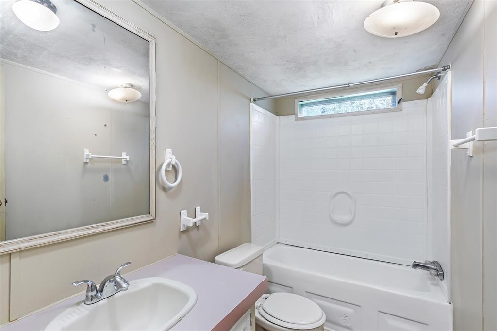 19355 Forest Lane Circle, New Caney, Texas image 22