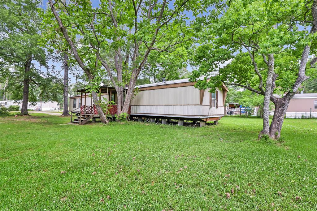 19355 Forest Lane Circle, New Caney, Texas image 7
