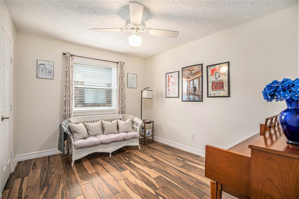 4314 Saffron Lane, Friendswood, Texas image 19