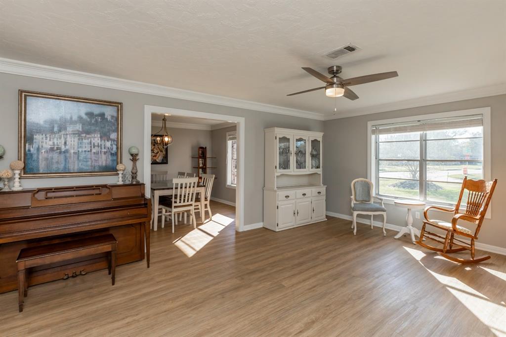 4910 Gladys Ave Ave, Beaumont, Texas image 6
