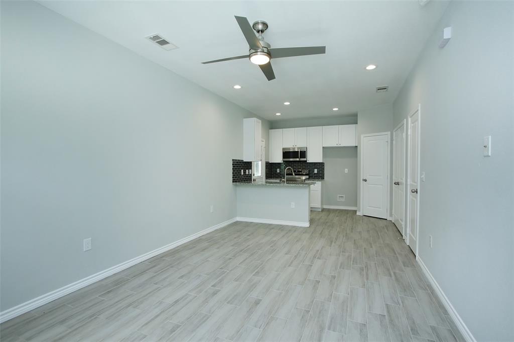 923 Timberglen Court