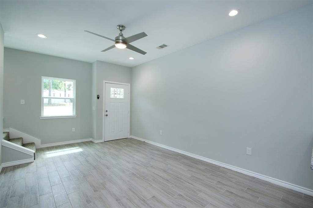 923 Timberglen Court