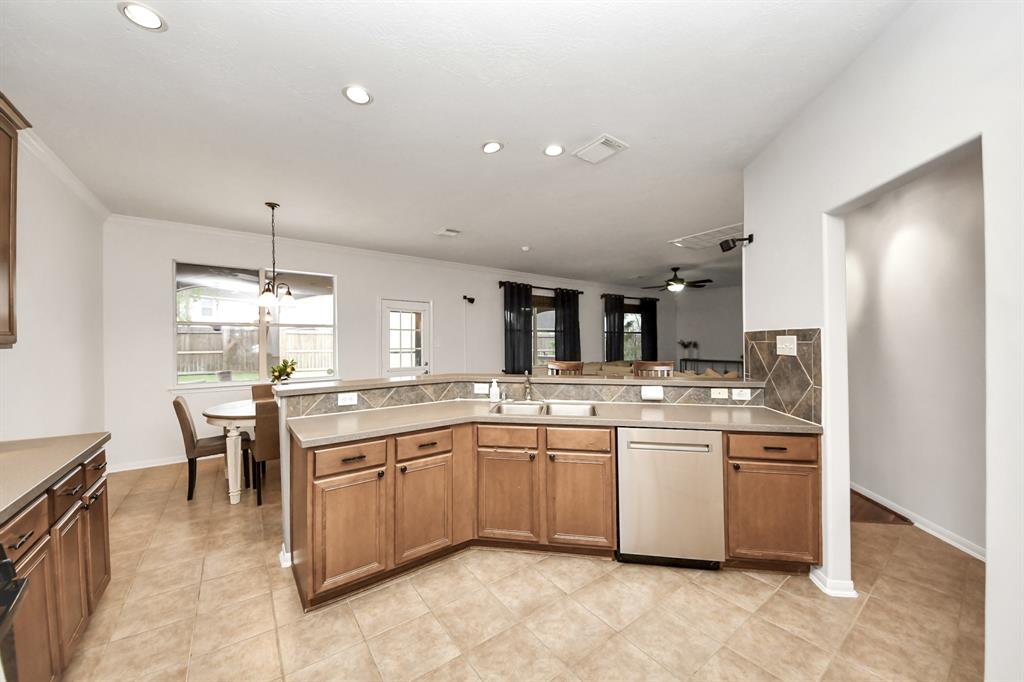 4106 Freedom Tree Drive, Missouri City, Texas image 40