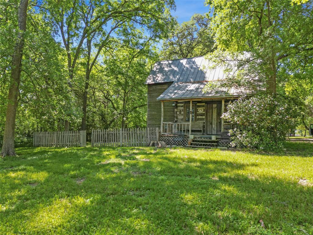 8904 Mariposa Lane, Brenham, Texas image 36