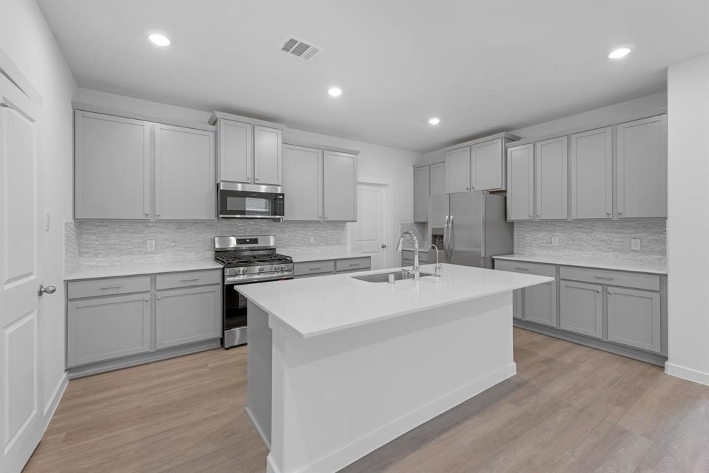 19352 Poppy Village Circle, Magnolia, Texas image 10