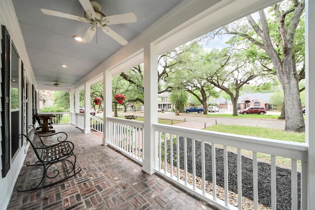 3710 Roylene Court, Dickinson, Texas image 9