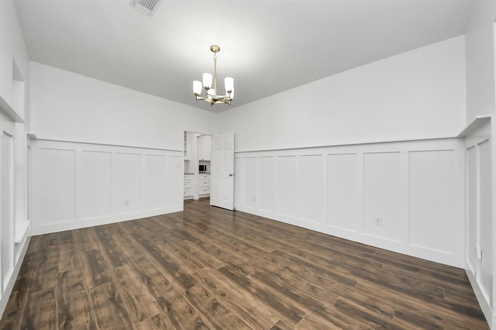 3710 Roylene Court, Dickinson, Texas image 15