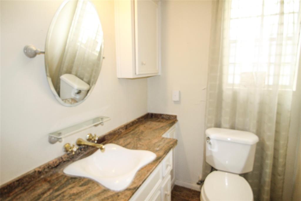 4416 Basswood Lane, Bellaire, Texas image 13