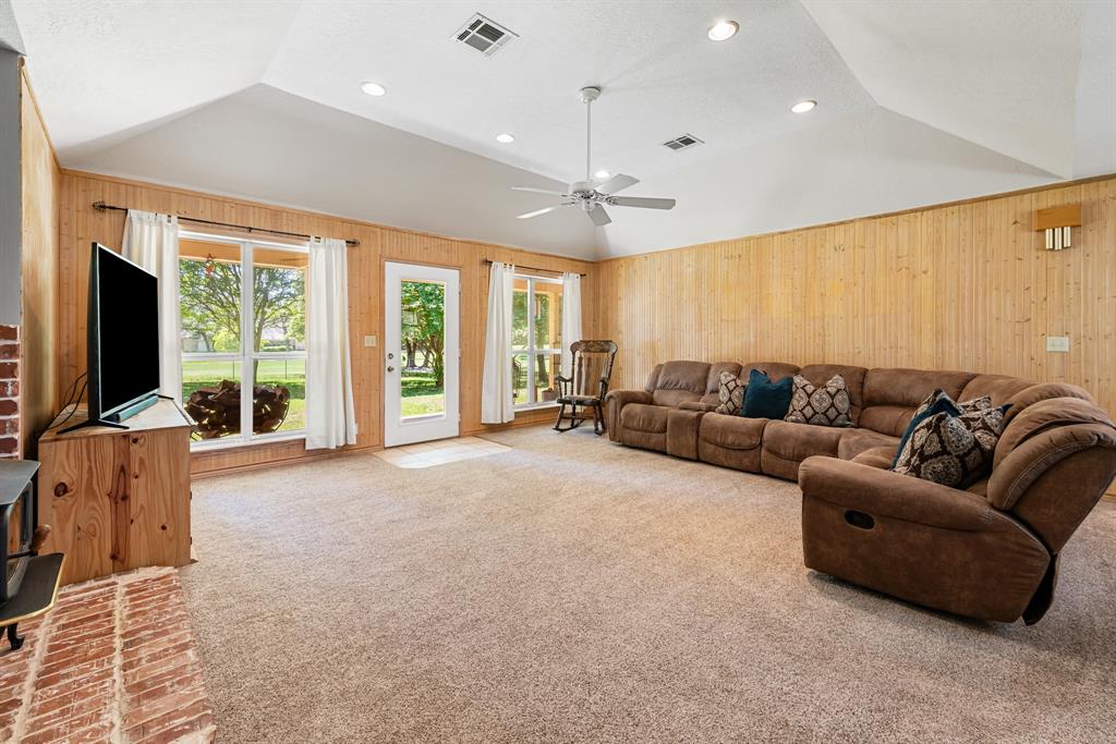 236 N Golfview Drive, Normangee, Texas image 7