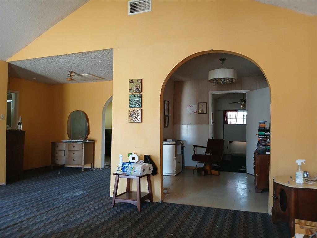 1424 W Gerald Avenue, San Antonio, Texas image 2