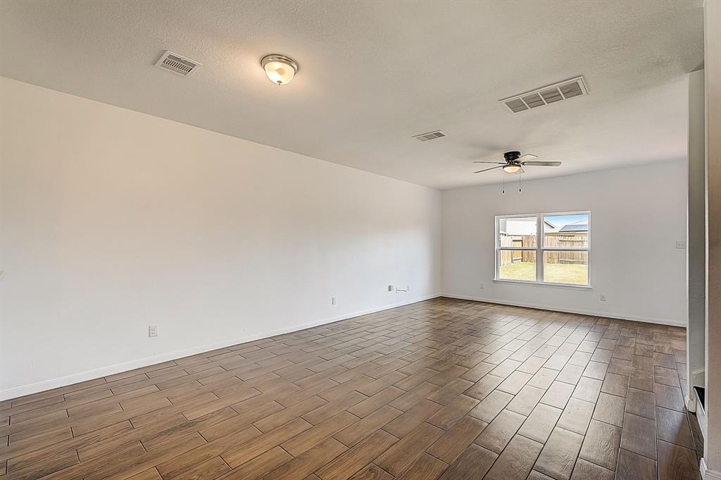 22410 Mount Echo Drive, Hockley, Texas image 12