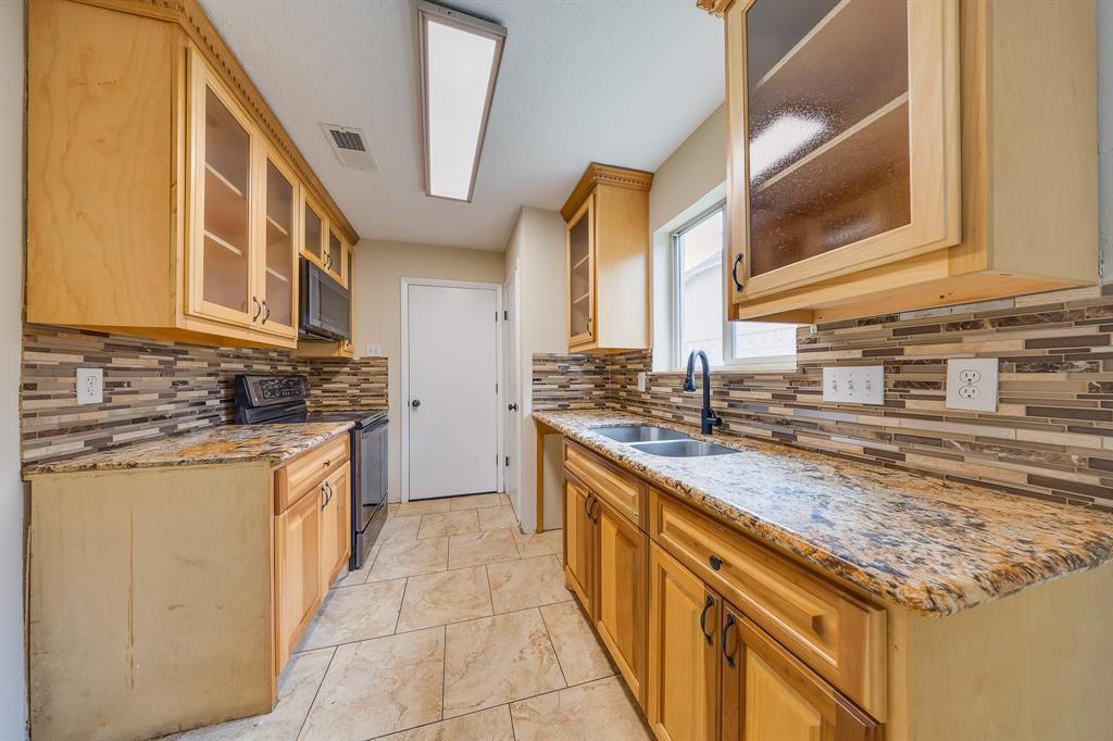 4407 Quailgate Drive, Spring, Texas image 6