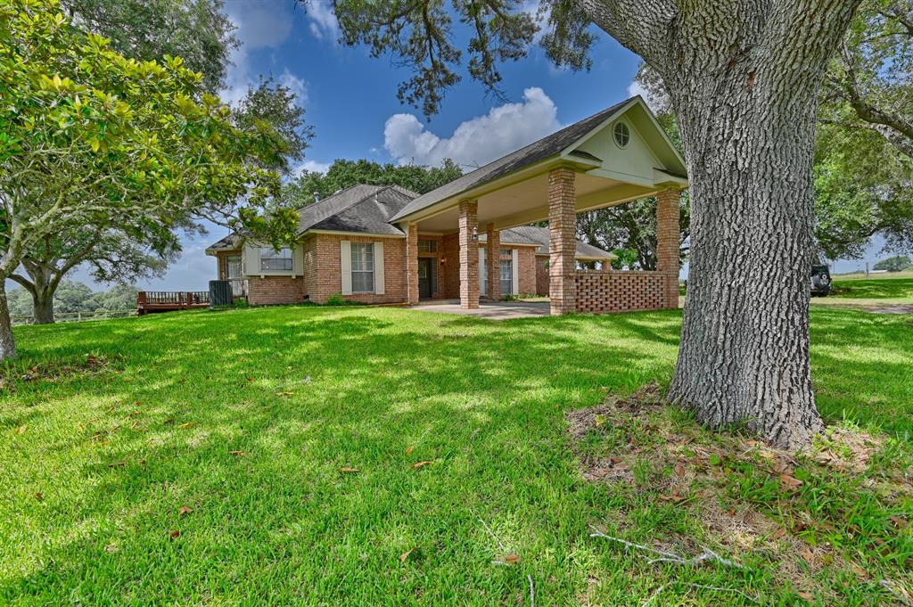 1552 Holub Road