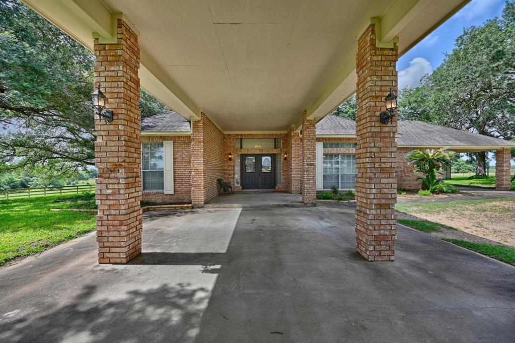 1552 Holub Road