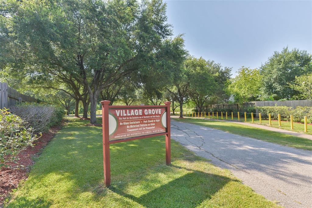 7015 Redwood Falls Drive, Pasadena, Texas image 31