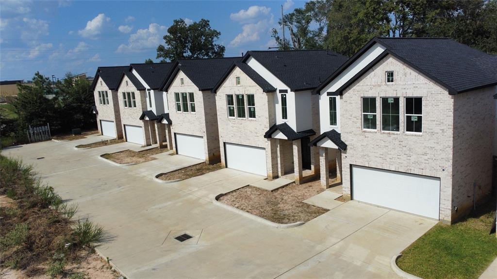 7934 Hennessy Lane #2, Spring, Texas image 9