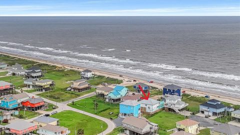 A home in Crystal Beach