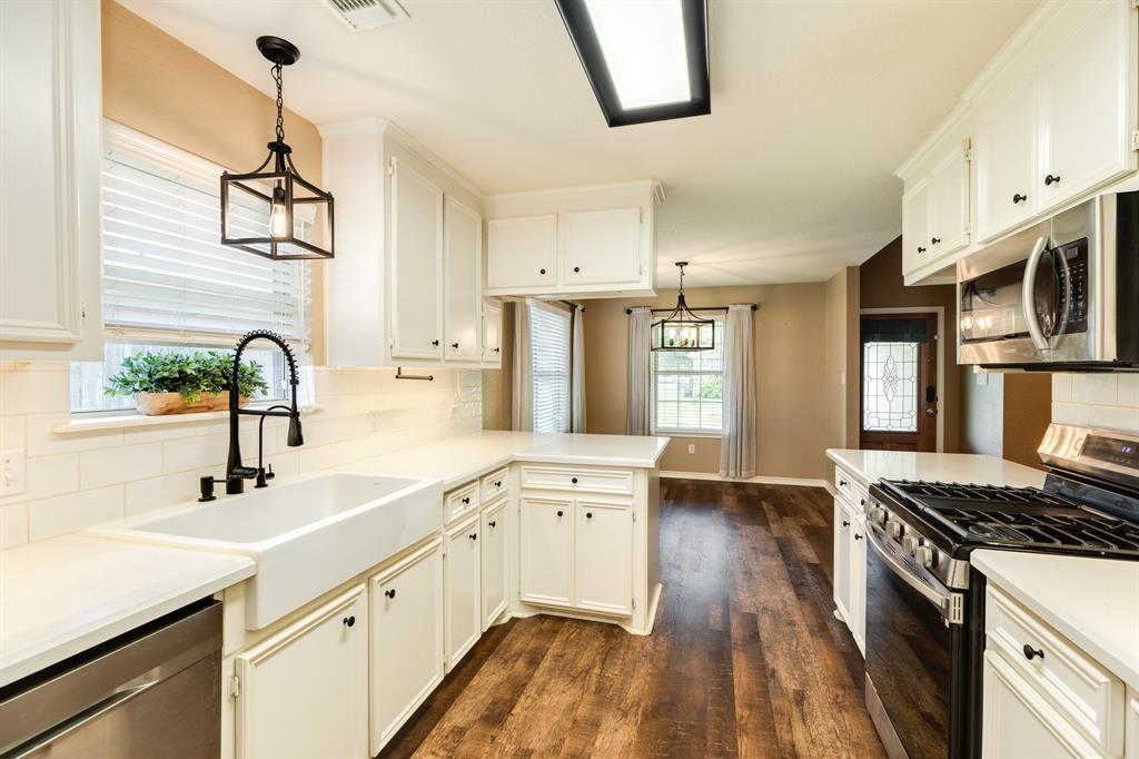 123 Silverbell Circle, Lake Jackson, Texas image 15