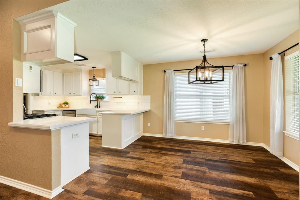 123 Silverbell Circle, Lake Jackson, Texas image 12