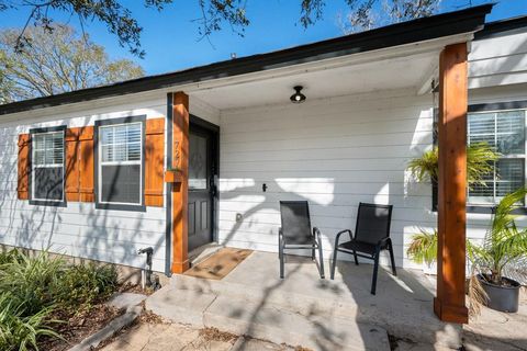 A home in Angleton