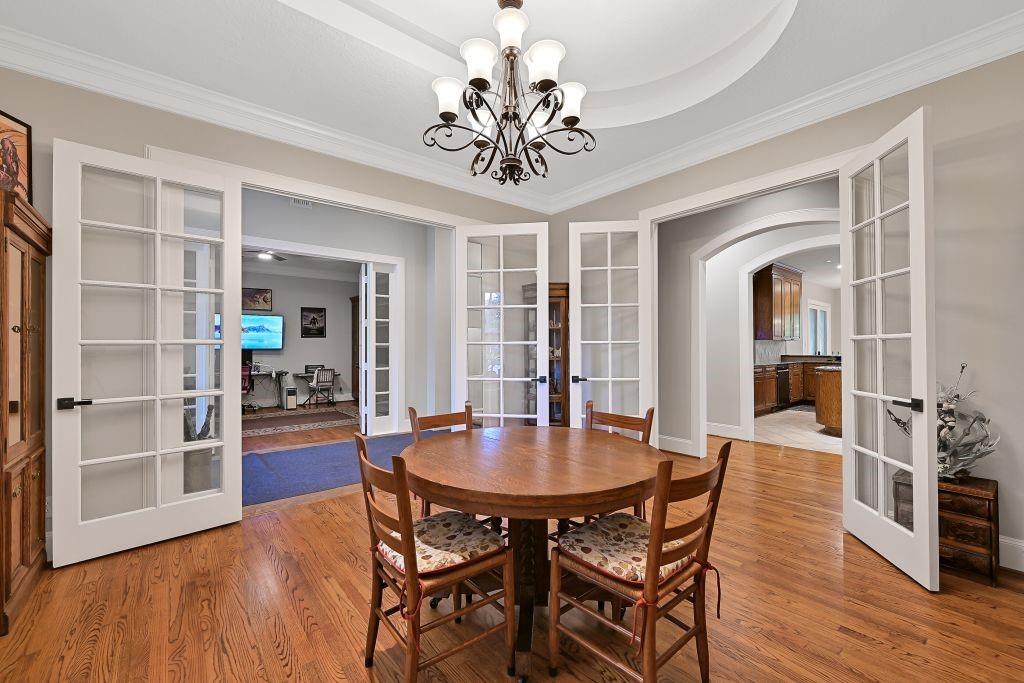 310 Rustic Lane, Friendswood, Texas image 15