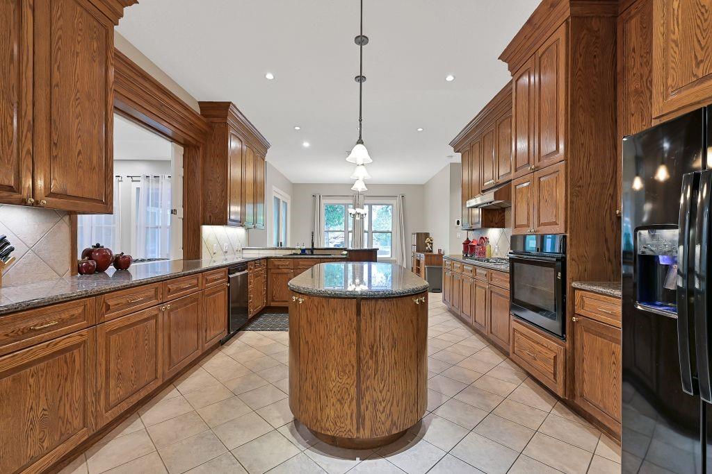 310 Rustic Lane, Friendswood, Texas image 8