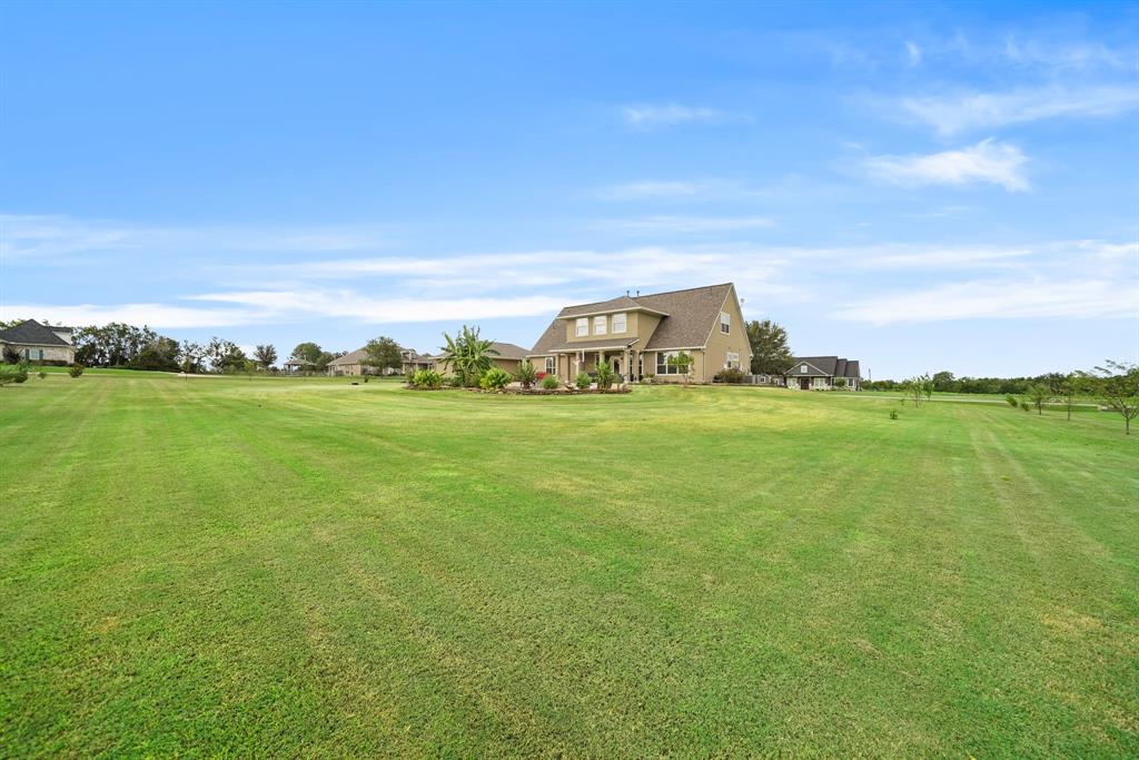 586 Ruby Drive, Bellville, Texas image 7